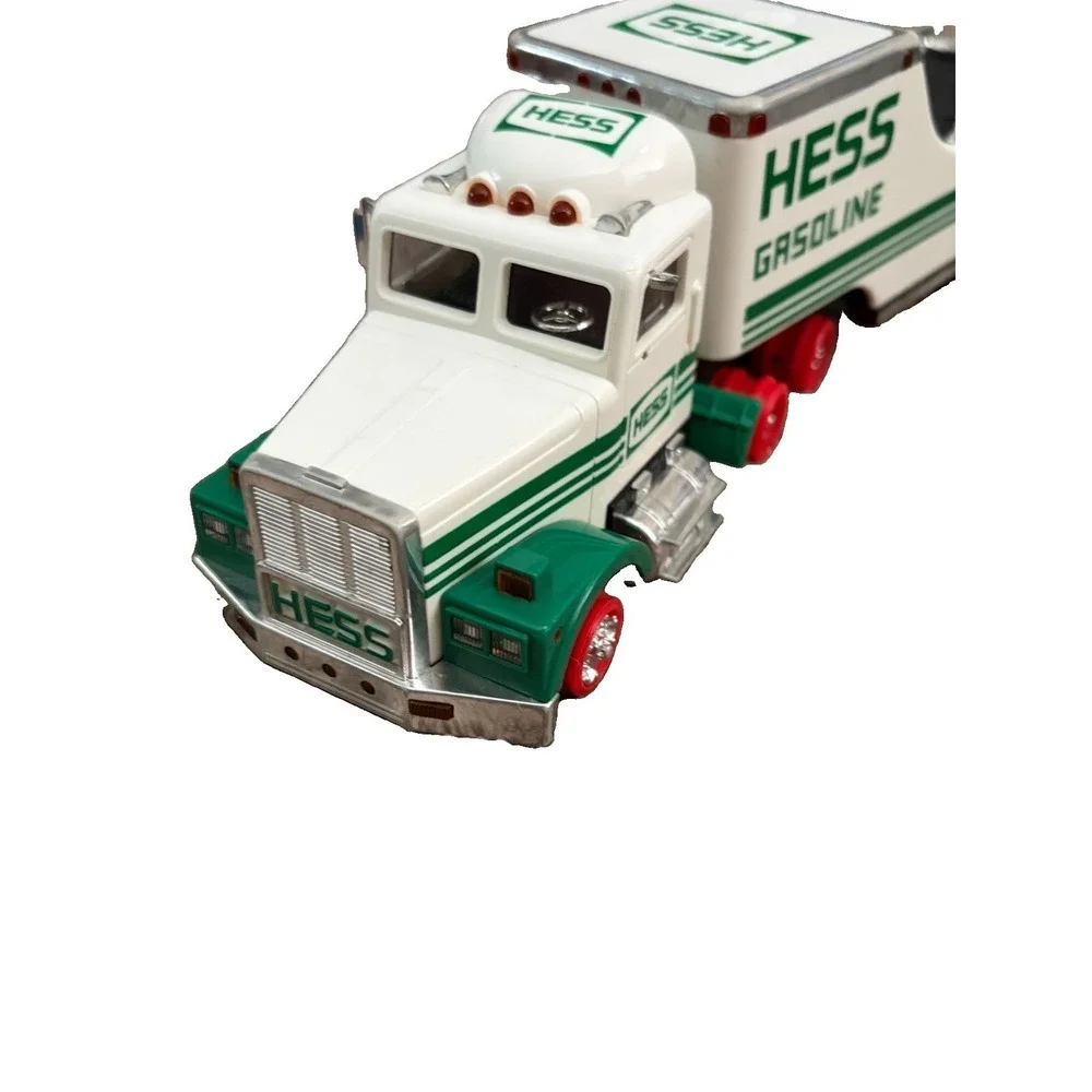 Hess Toy Truck 1991 White Green Red Gas & Oil Theme